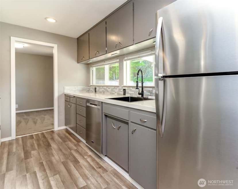 Property photo for 32206 27th Avenue SW, Federal Way photo 16