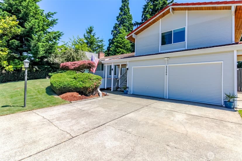 Property photo for 32206 27th Avenue SW, Federal Way photo 3