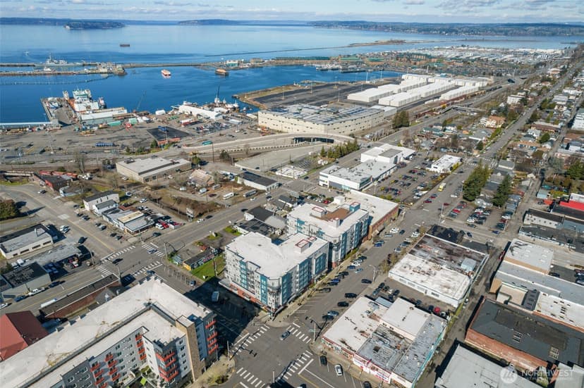 Property photo for 2818 Grand Avenue #B603, Everett photo 33
