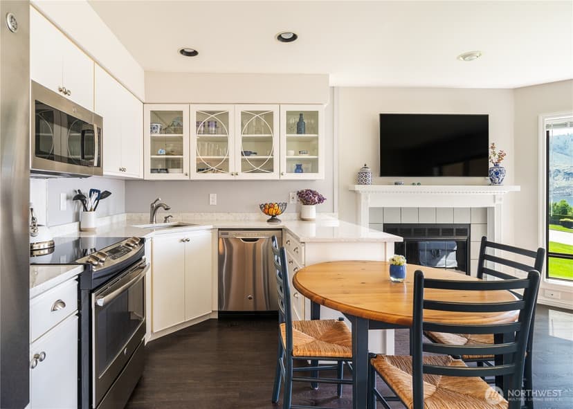 Property photo for 100 Lake Chelan Shores Drive #18-5, Chelan photo 9