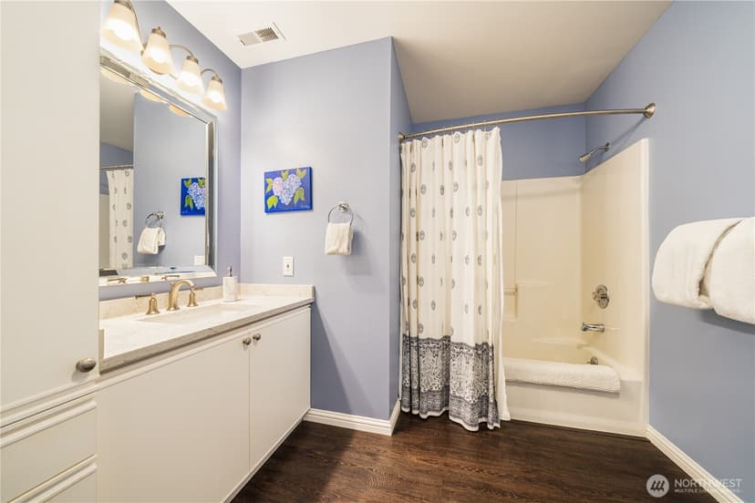Property photo for 100 Lake Chelan Shores Drive #18-5, Chelan photo 10