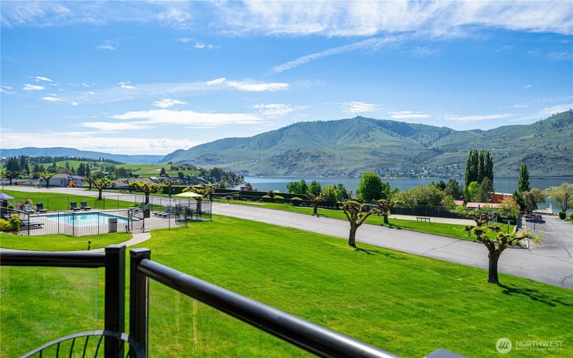 Property photo for 100 Lake Chelan Shores Drive #18-5, Chelan photo 2