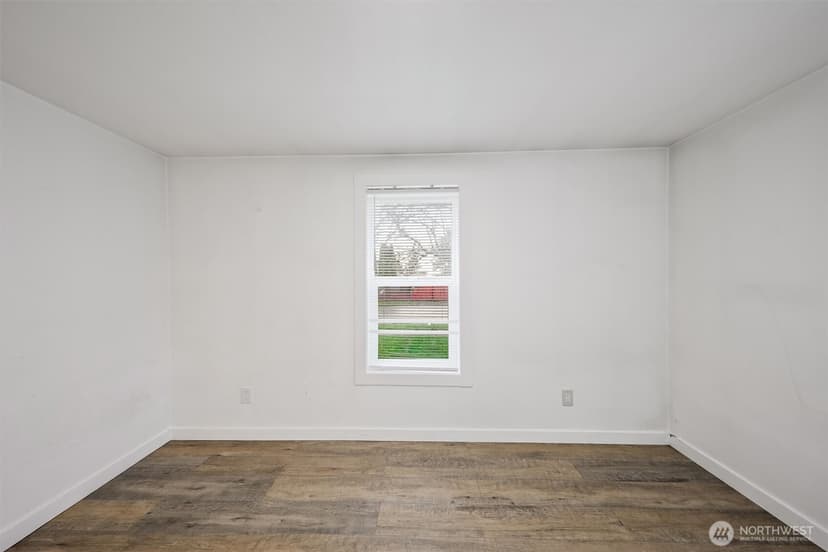 Property photo for 17338 33rd Avenue S, SeaTac photo 12