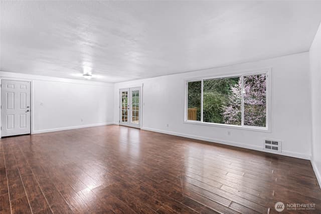 Property photo for 2422 73rd Street SE, Everett photo 4