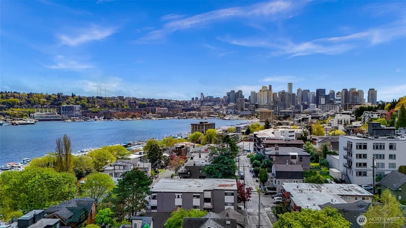 Property photo for 2134 Waverly Place N #202, Seattle photo 33