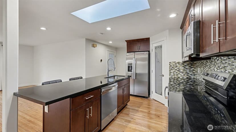 Property photo for 2200 NE 12th, Renton photo 14