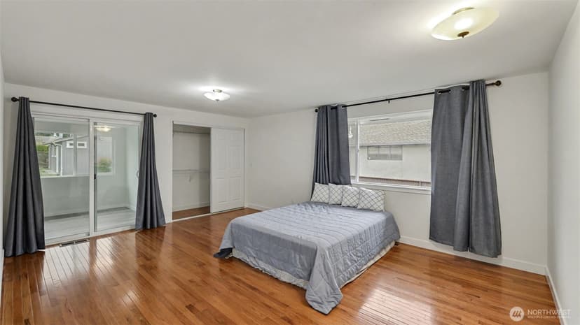 Property photo for 2200 NE 12th, Renton photo 16