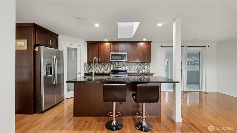 Property photo for 2200 NE 12th, Renton photo 10