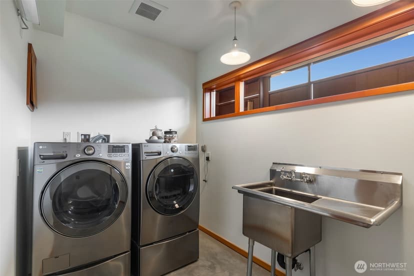 Property photo for 810 W Lee, Seattle photo 24