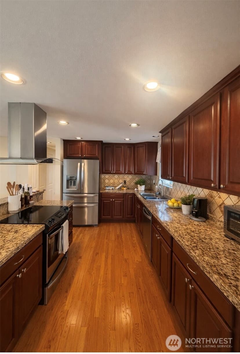 Property photo for 5006 NE 6th Street, Renton photo 7