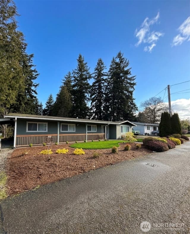 Property photo for 5006 NE 6th Street, Renton photo 2