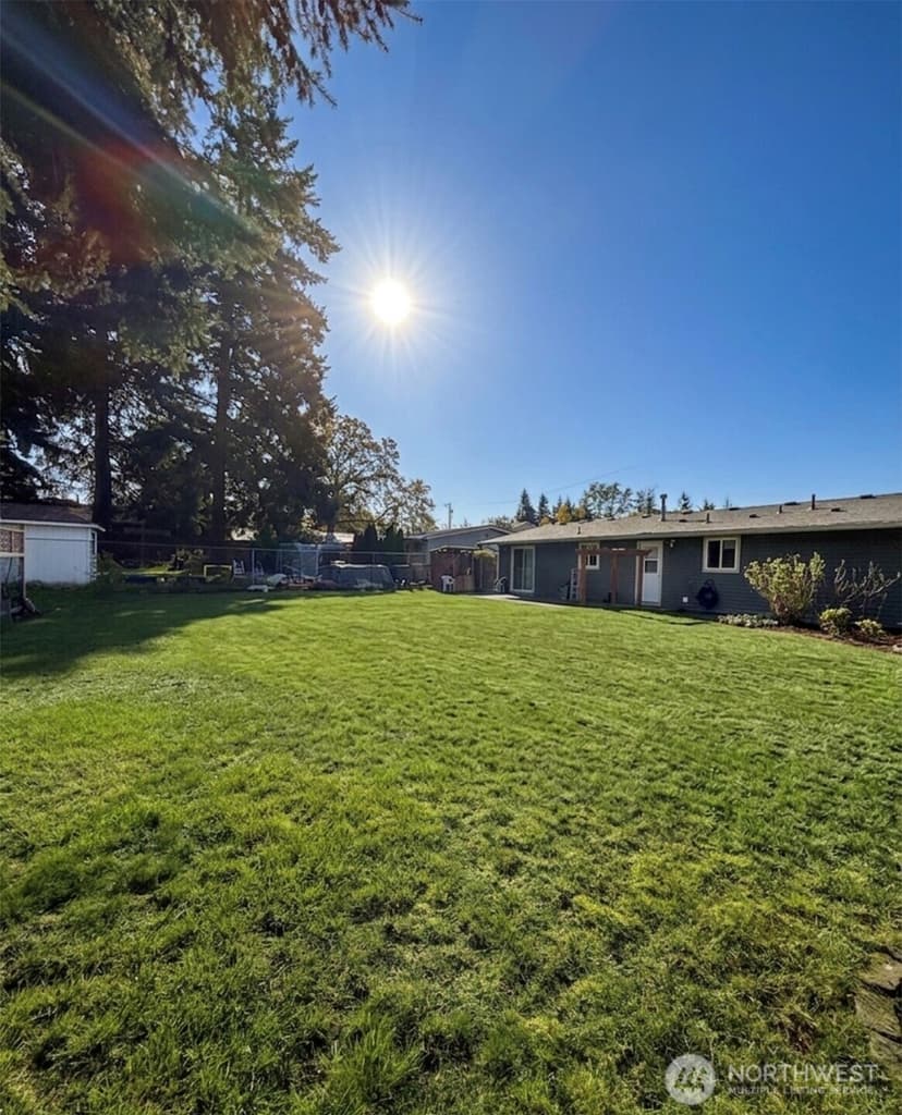 Property photo for 5006 NE 6th Street, Renton photo 17