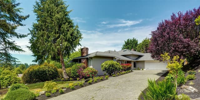 Property photo for 8808 NE 14th Street, Clyde Hill photo 3