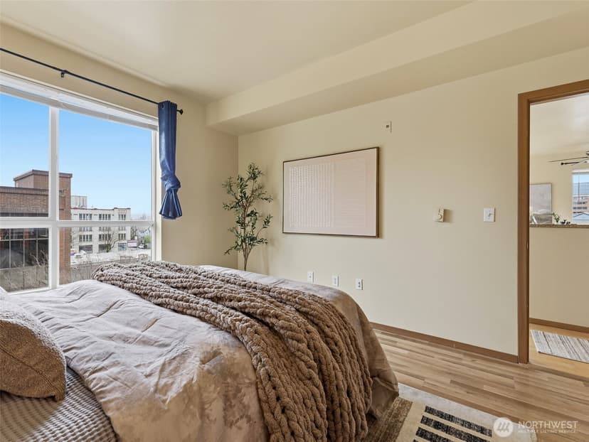 Property photo for 668 S Lane Street #404, Seattle photo 20