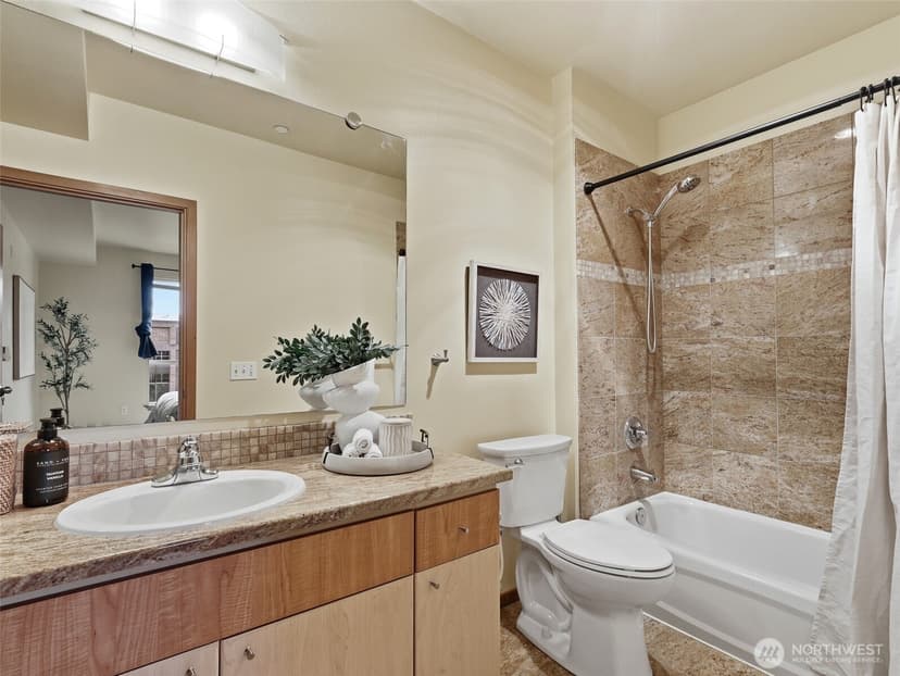 Property photo for 668 S Lane Street #404, Seattle photo 21