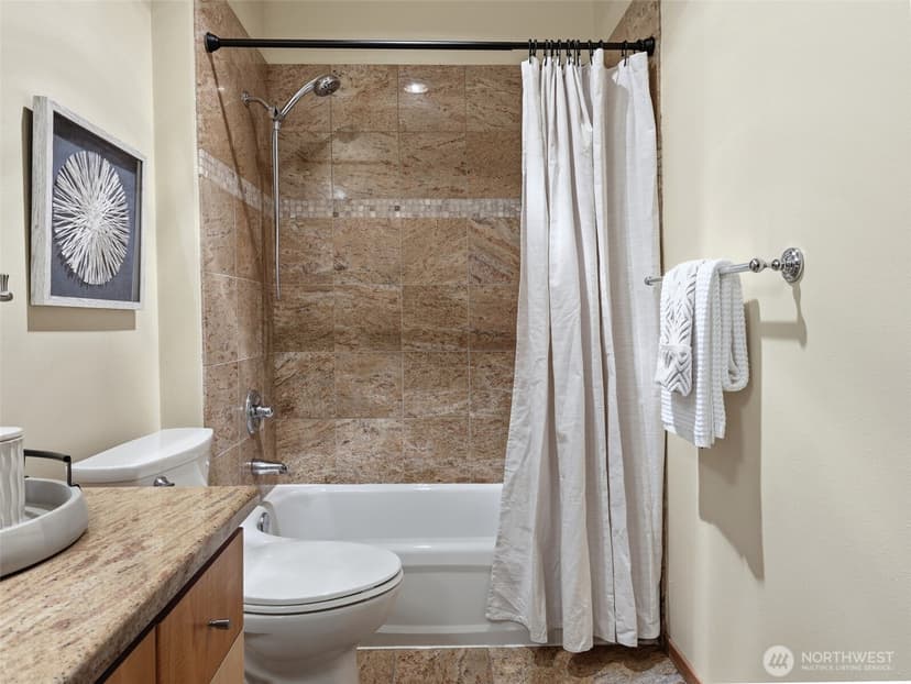 Property photo for 668 S Lane Street #404, Seattle photo 22