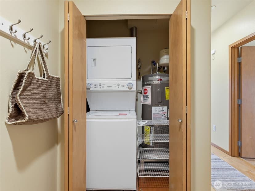 Property photo for 668 S Lane Street #404, Seattle photo 30