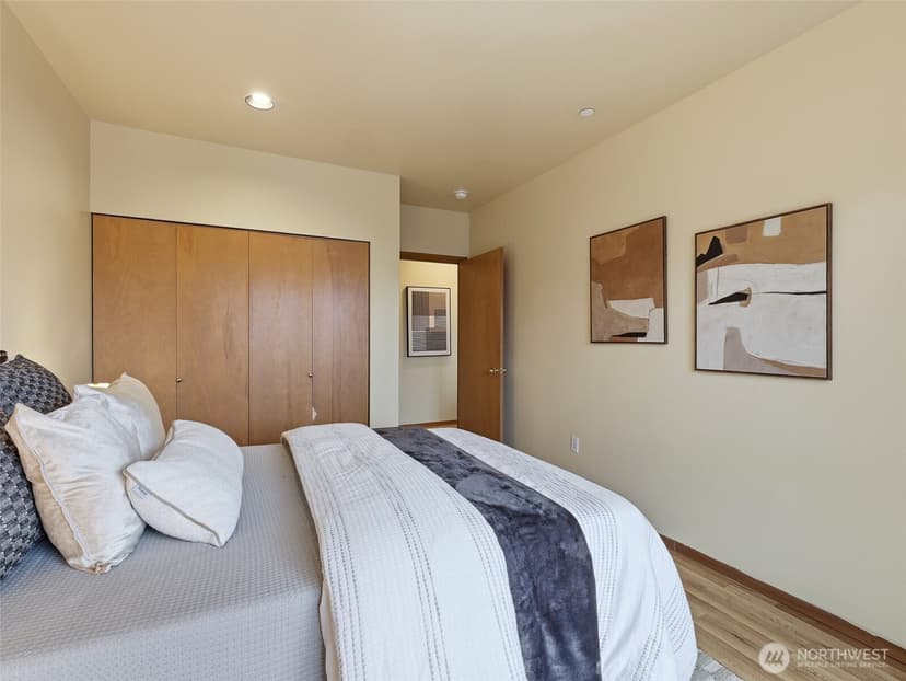 Property photo for 668 S Lane Street #404, Seattle photo 24