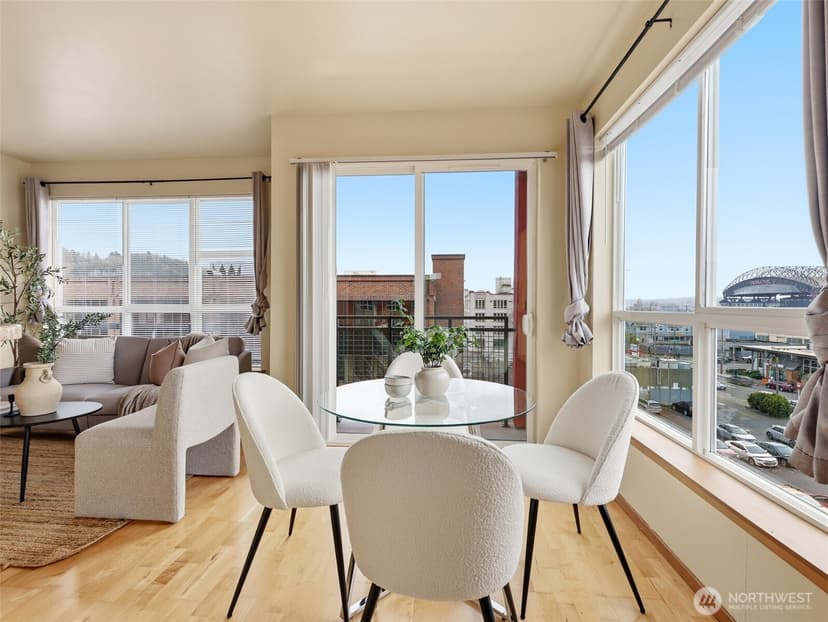 Property photo for 668 S Lane Street #404, Seattle photo 9