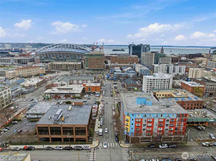 Property photo for 668 S Lane Street #404, Seattle photo 40