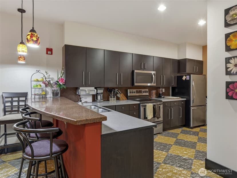 Property photo for 668 S Lane Street #404, Seattle photo 34