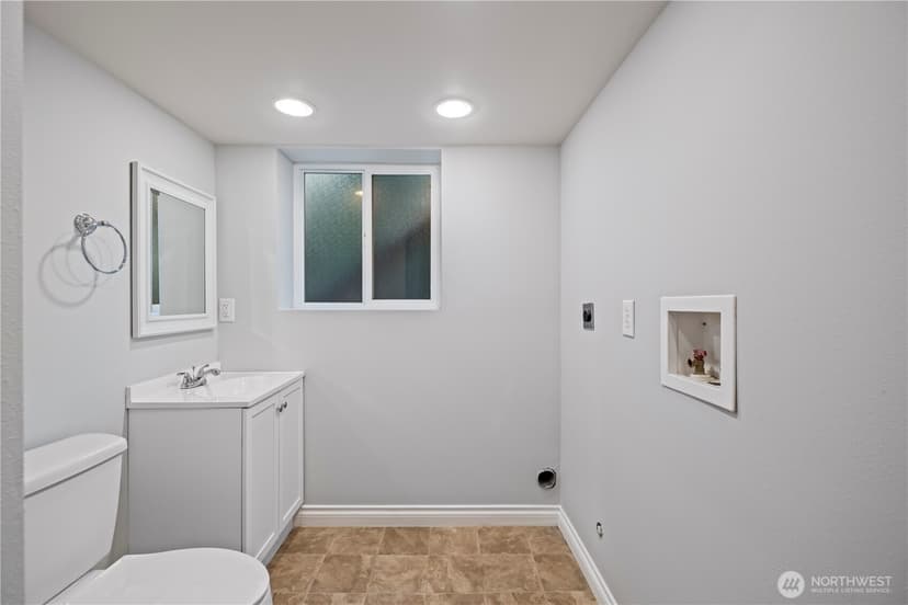 Property photo for 1123 SW 144 Street, Burien photo 19