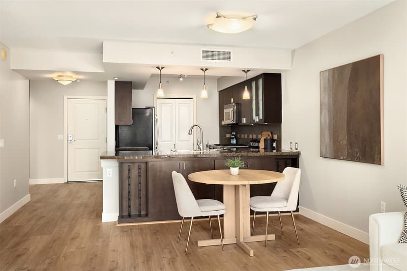 Property photo for 819 Virginia Street #1403, Seattle photo 5