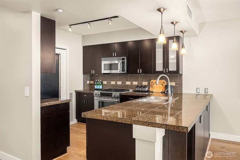Property photo for 819 Virginia Street #1403, Seattle photo 7