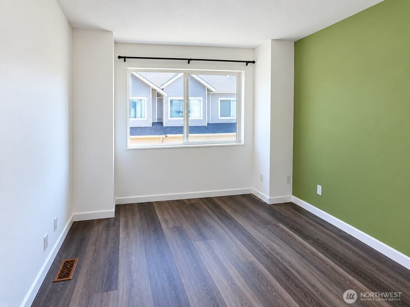 Property photo for 9715 26th Avenue SW #202, Seattle photo 11