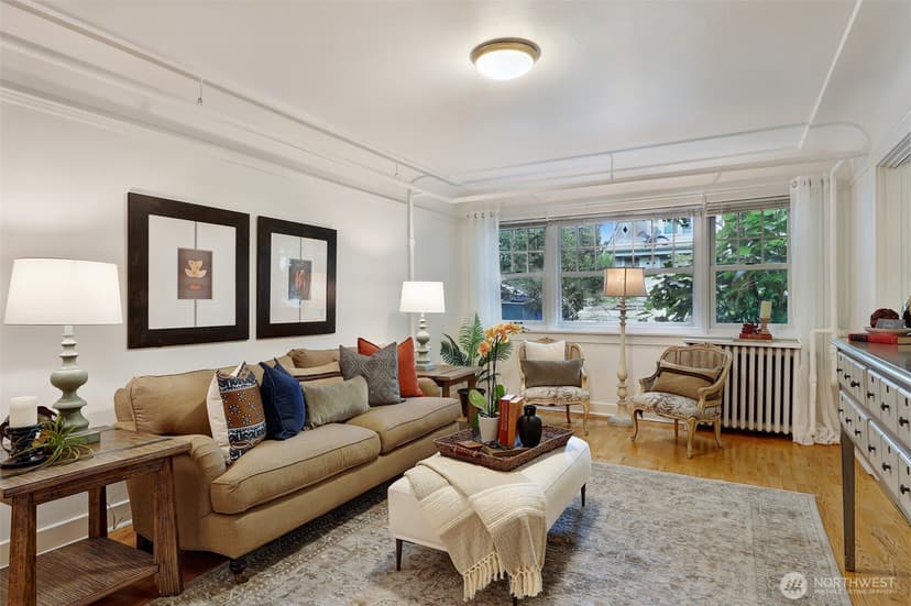 Property photo for 525 16th Avenue E #102, Seattle photo 7