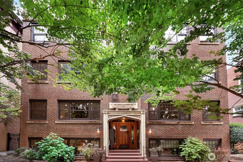 Property photo for 525 16th Avenue E #102, Seattle