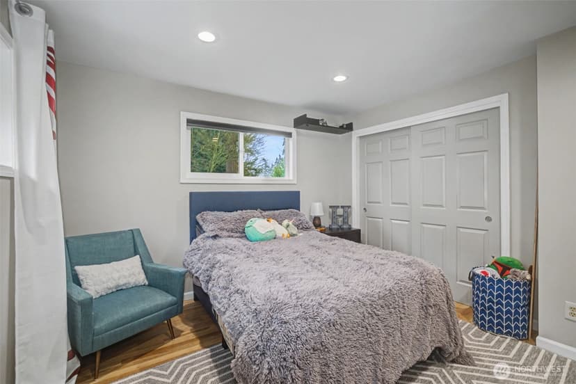 Property photo for 11447 5th Avenue S, Seattle photo 18