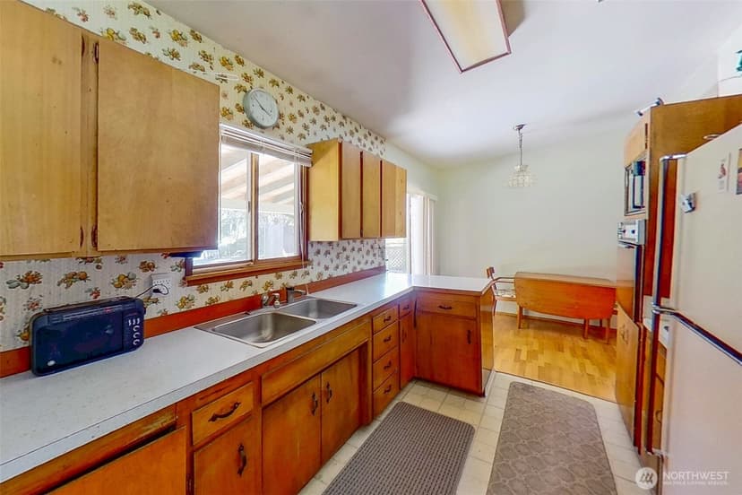 Property photo for 16055 SE 135th Street, Renton photo 11