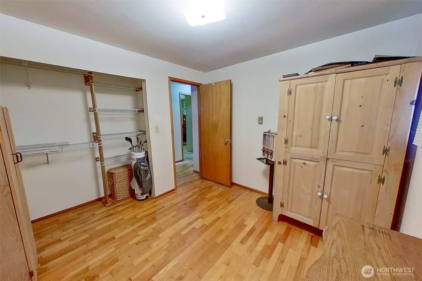 Property photo for 16055 SE 135th Street, Renton photo 14