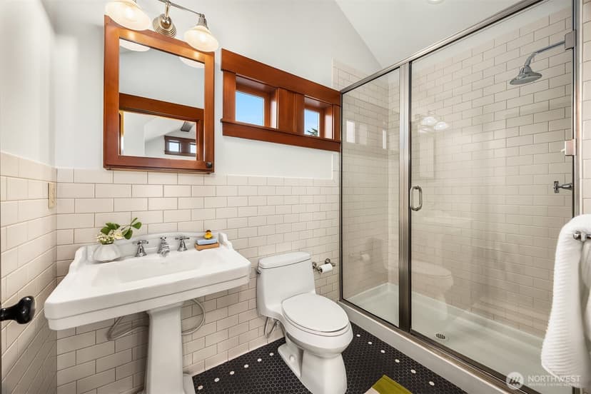 Property photo for 1632 35th Avenue, Seattle photo 20