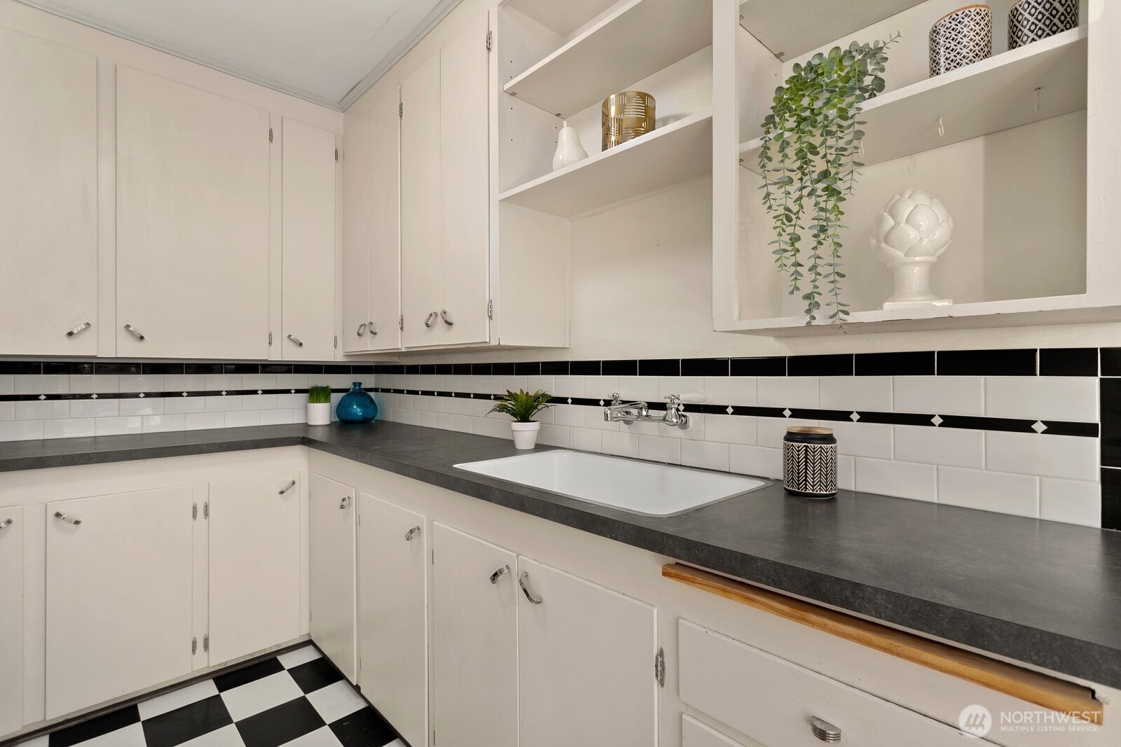 Property photo for 1623 Taylor Avenue N #204, Seattle photo 9