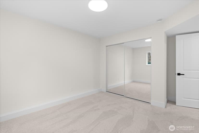 Property photo for 5055 33rd Court NE, Tacoma photo 15