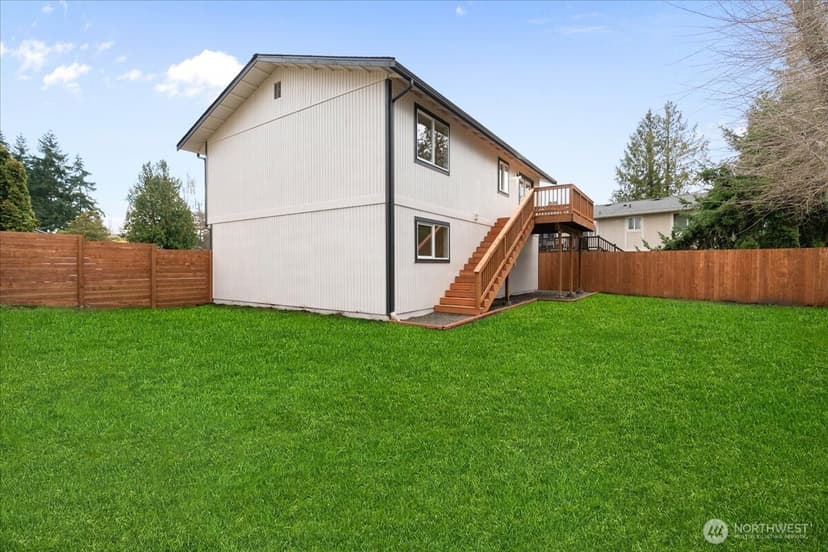 Property photo for 5055 33rd Court NE, Tacoma photo 19