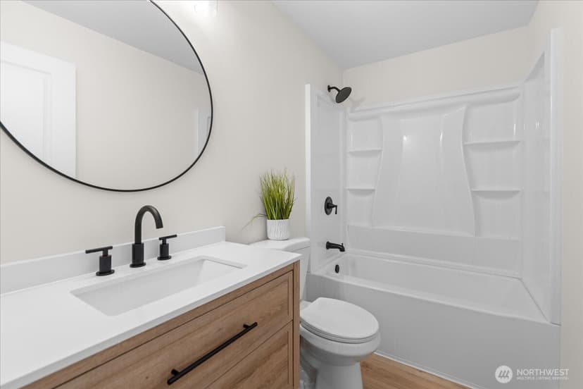 Property photo for 5055 33rd Court NE, Tacoma photo 16
