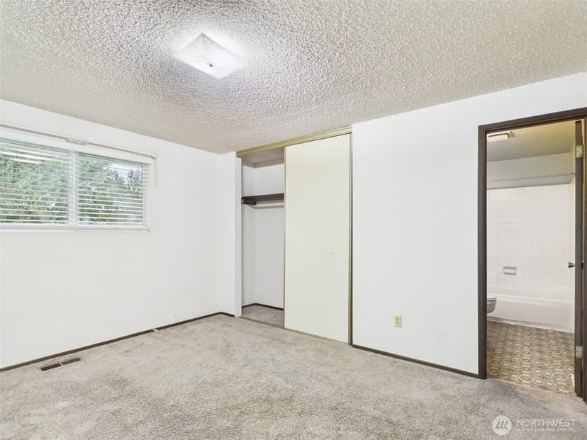 Property photo for 8911 14th Place SE, Lake Stevens photo 16