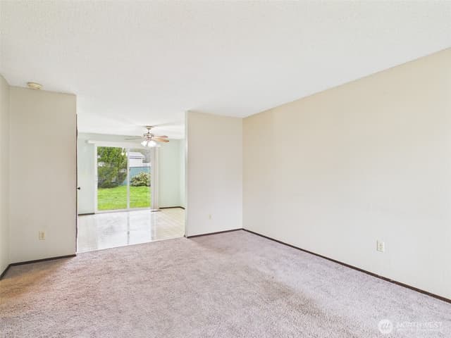 Property photo for 8911 14th Place SE, Lake Stevens photo 5