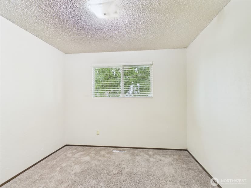 Property photo for 8911 14th Place SE, Lake Stevens photo 19