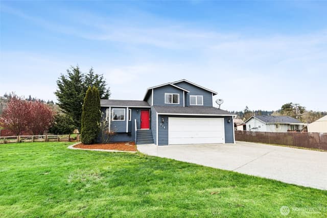 Property photo for 214 10th Avenue N, Algona photo 2