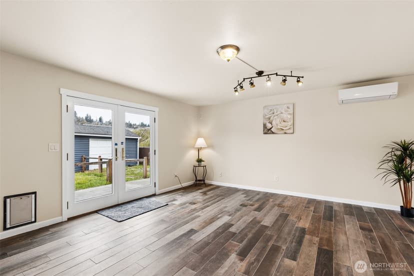 Property photo for 214 10th Avenue N, Algona photo 12