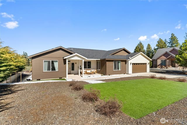 Property photo for 429 Dakota Heights Drive, Cle Elum photo 2