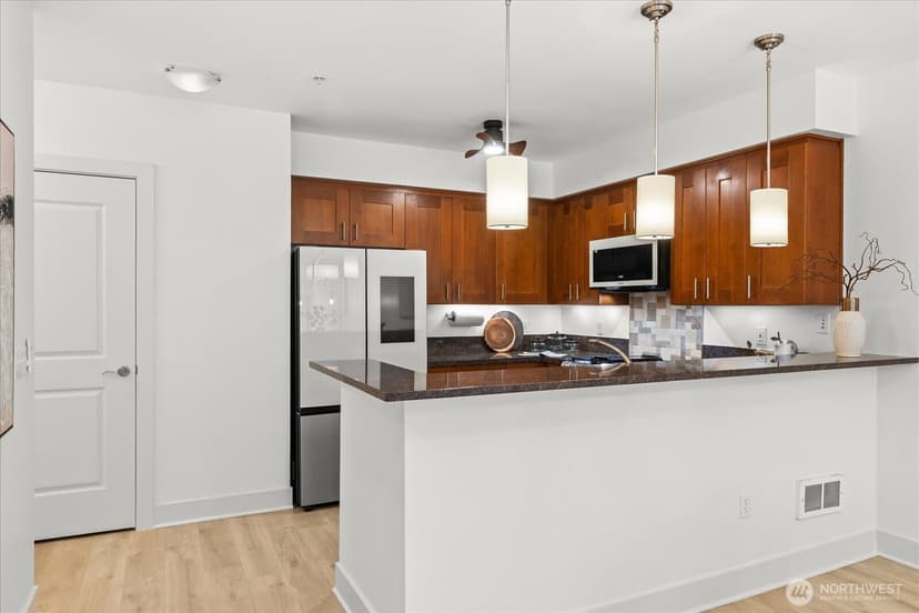 Property photo for 51 Pine Street #201, Edmonds photo 13