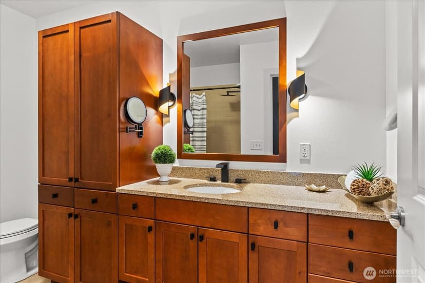 Property photo for 51 Pine Street #201, Edmonds photo 20