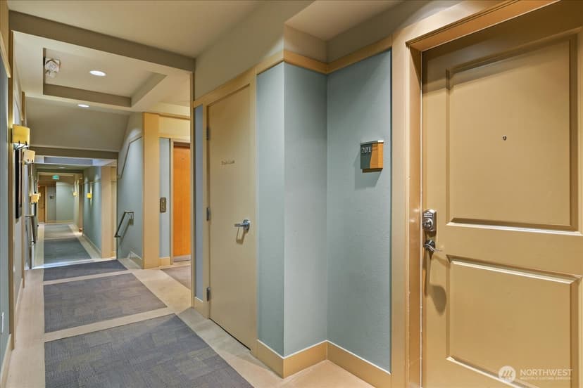 Property photo for 51 Pine Street #201, Edmonds photo 6