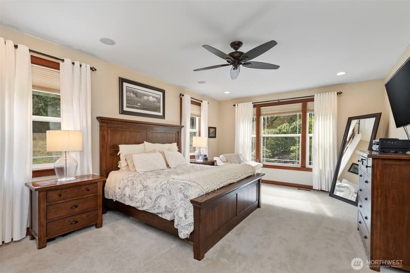 Property photo for 2701 NE Strand Road, Bremerton photo 23