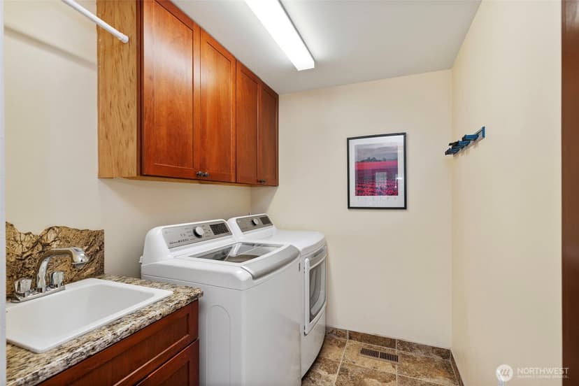 Property photo for 2701 NE Strand Road, Bremerton photo 27